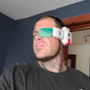 Meet your Posher, Simon